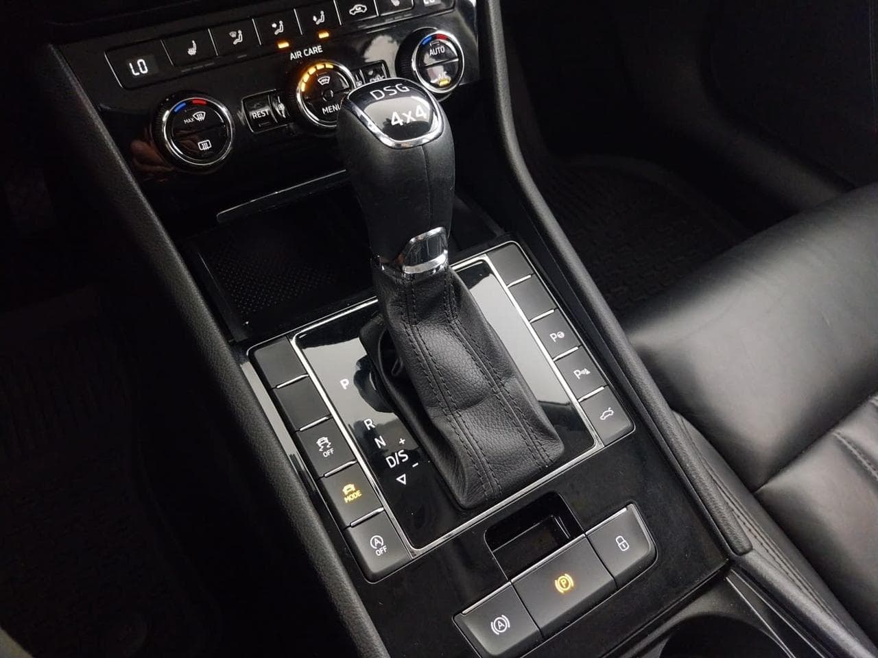2017 Škoda SUPERB - 19