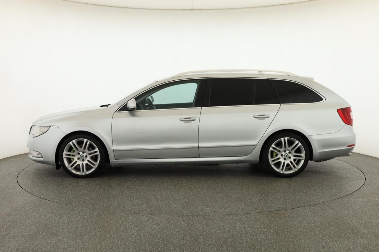 2011 Škoda SUPERB - 4