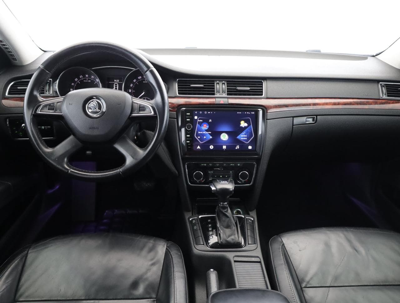 2011 Škoda SUPERB - 9