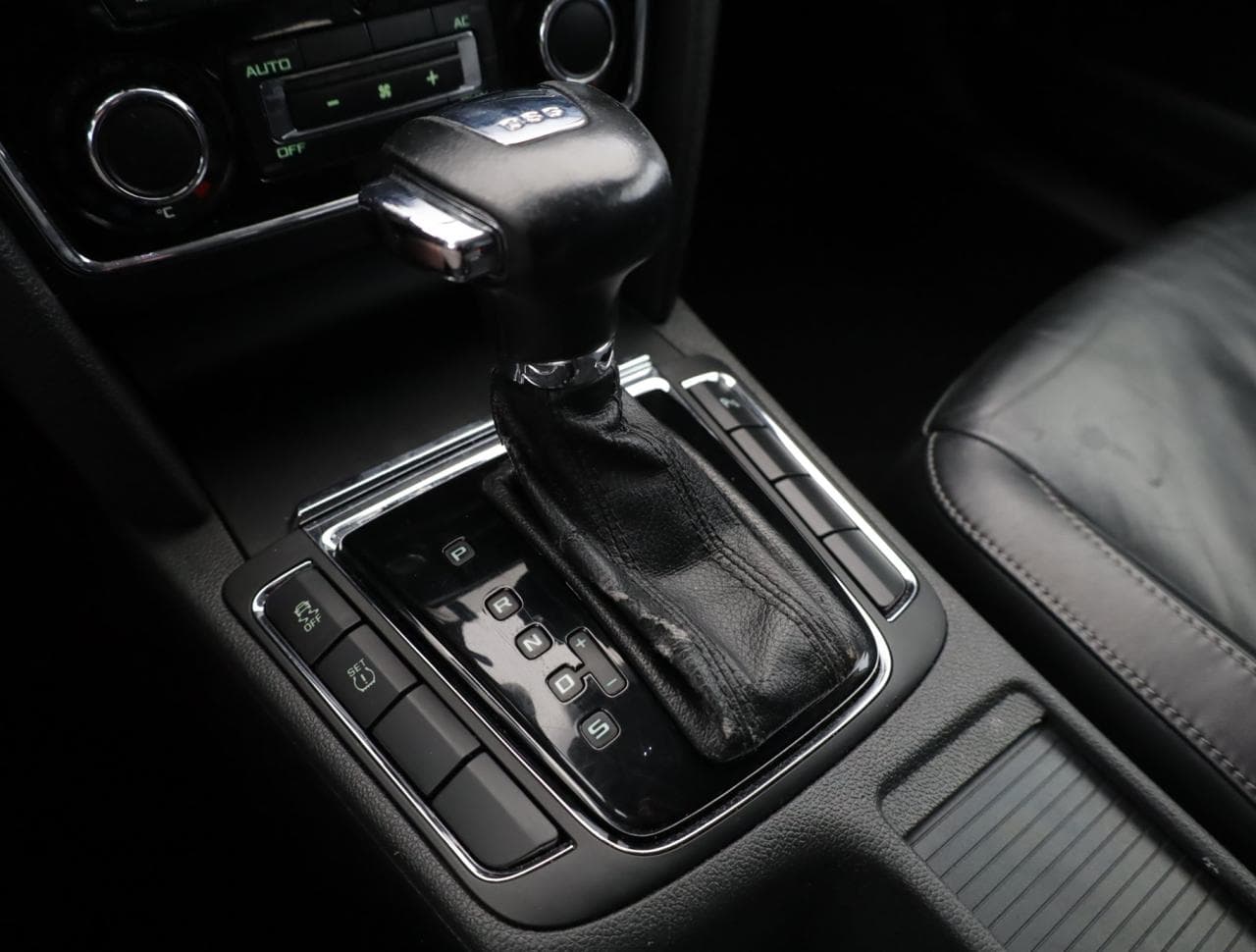 2011 Škoda SUPERB - 18