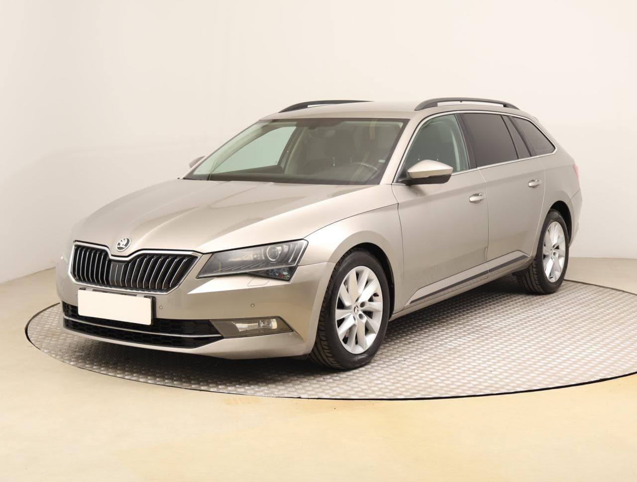 2016 Škoda SUPERB - 3