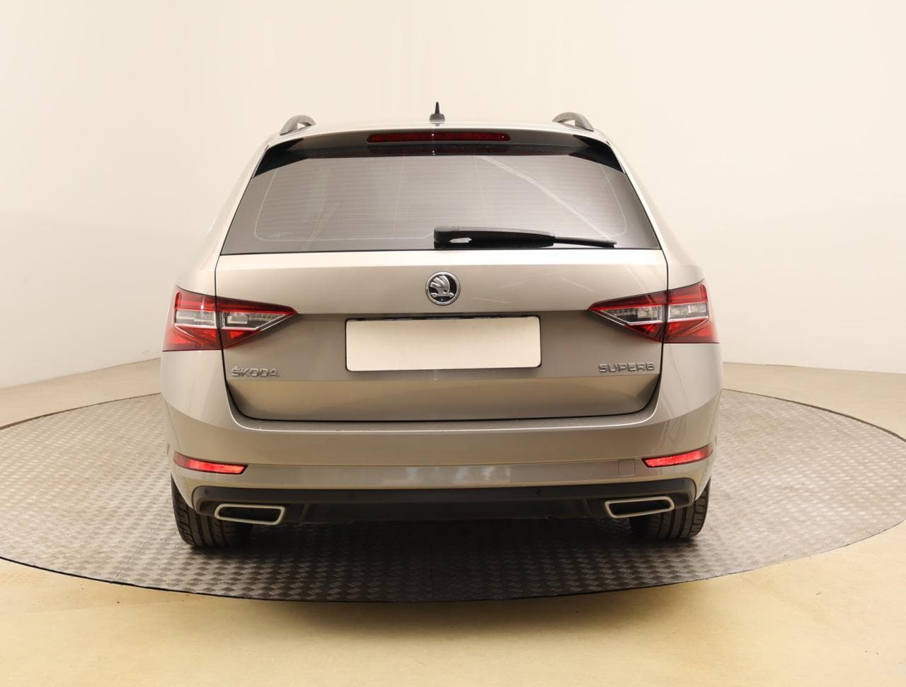 2016 Škoda SUPERB - 6