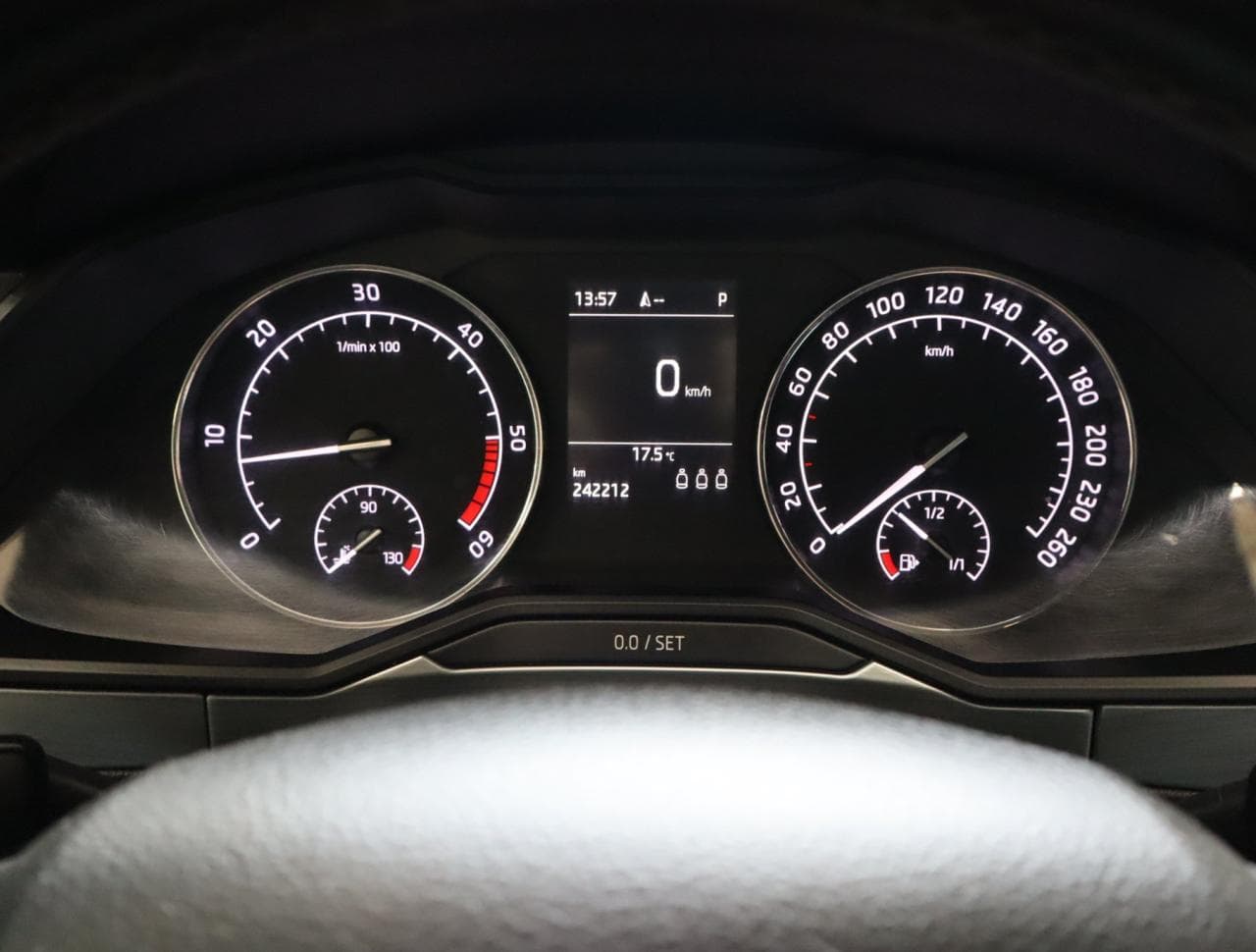 2016 Škoda SUPERB - 17
