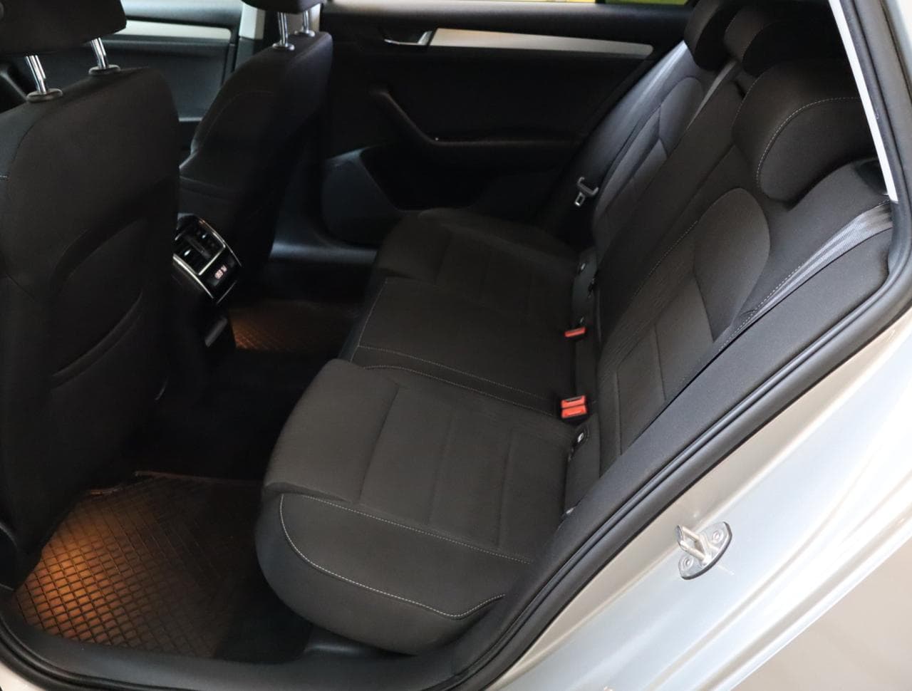 2016 Škoda SUPERB - 15