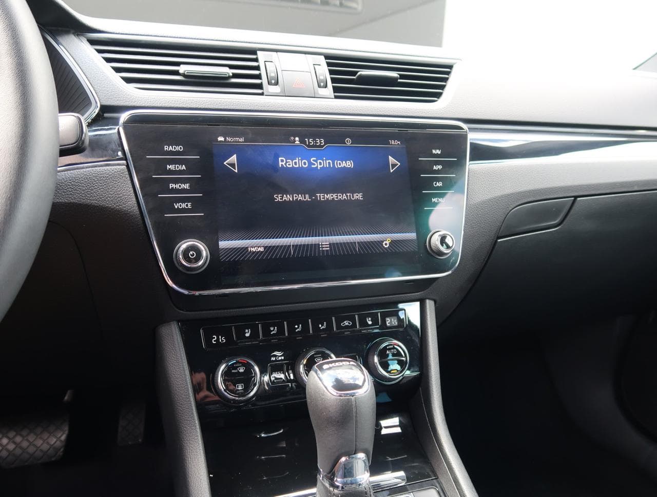 2024 Škoda SUPERB - 18