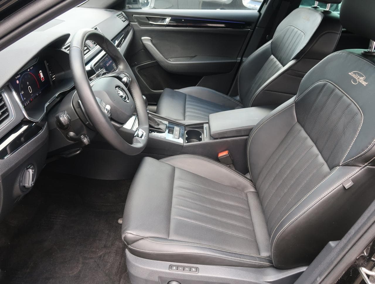 2024 Škoda SUPERB - 16