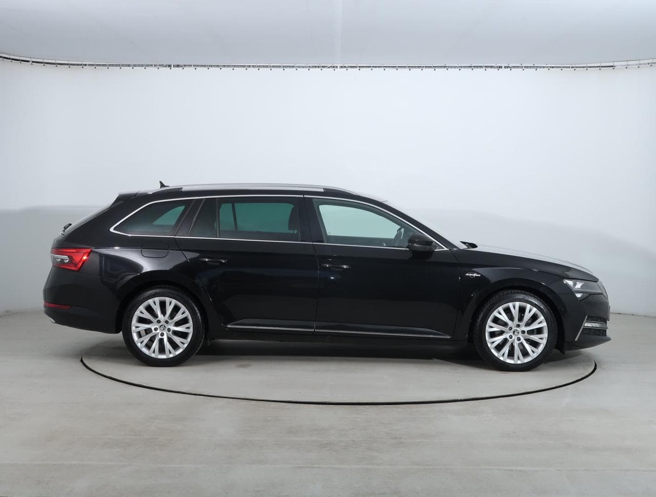 2024 Škoda SUPERB - 8