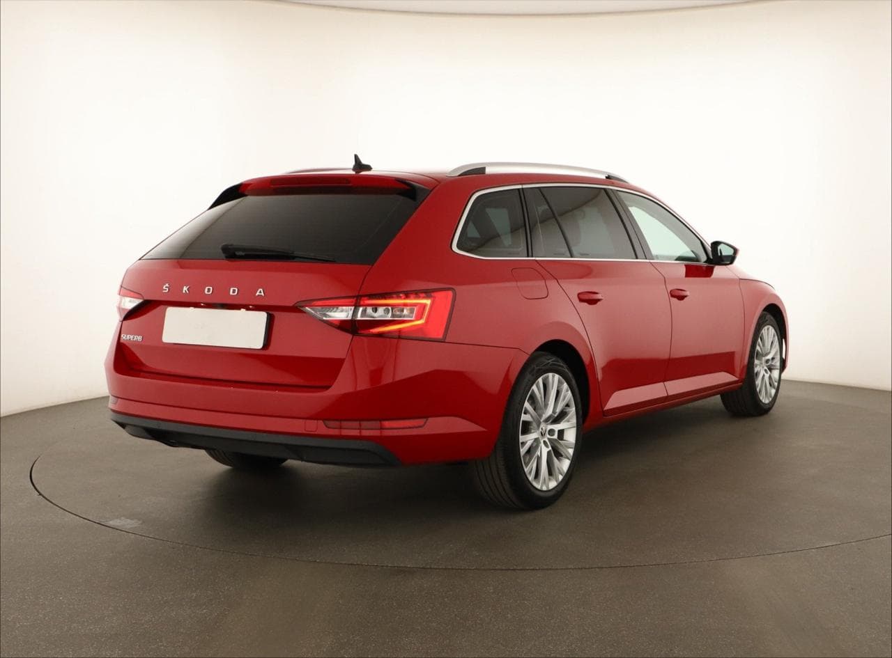 2022 Škoda SUPERB - 7