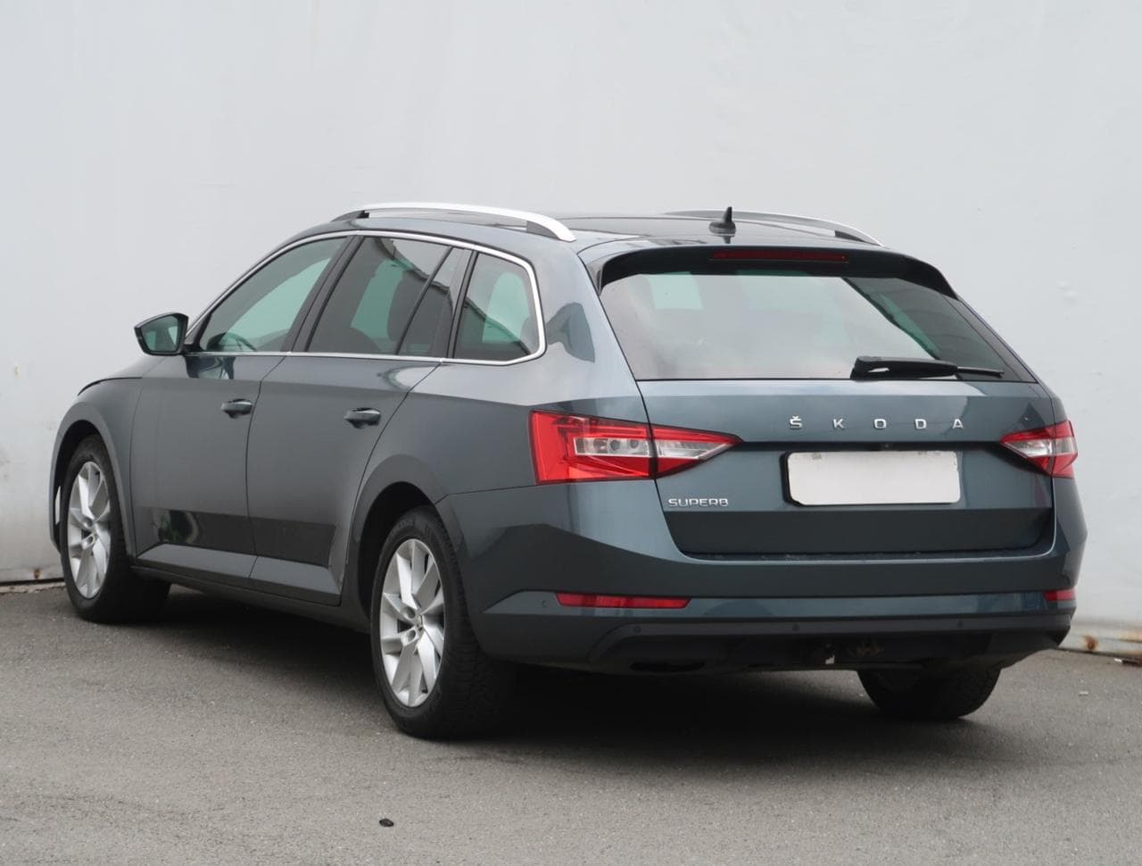2019 Škoda SUPERB - 5