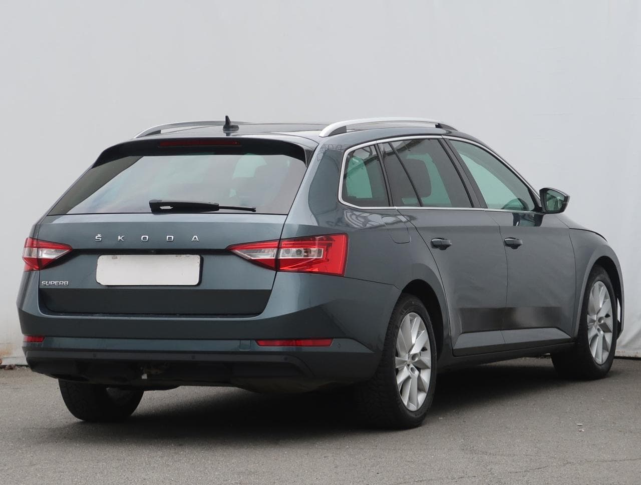 2019 Škoda SUPERB - 7