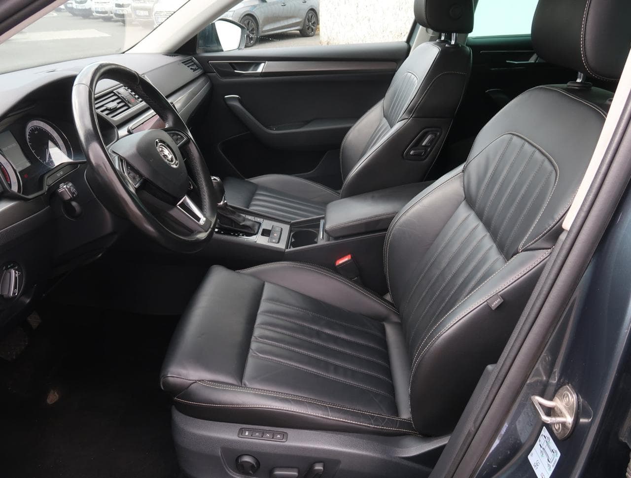 2019 Škoda SUPERB - 16
