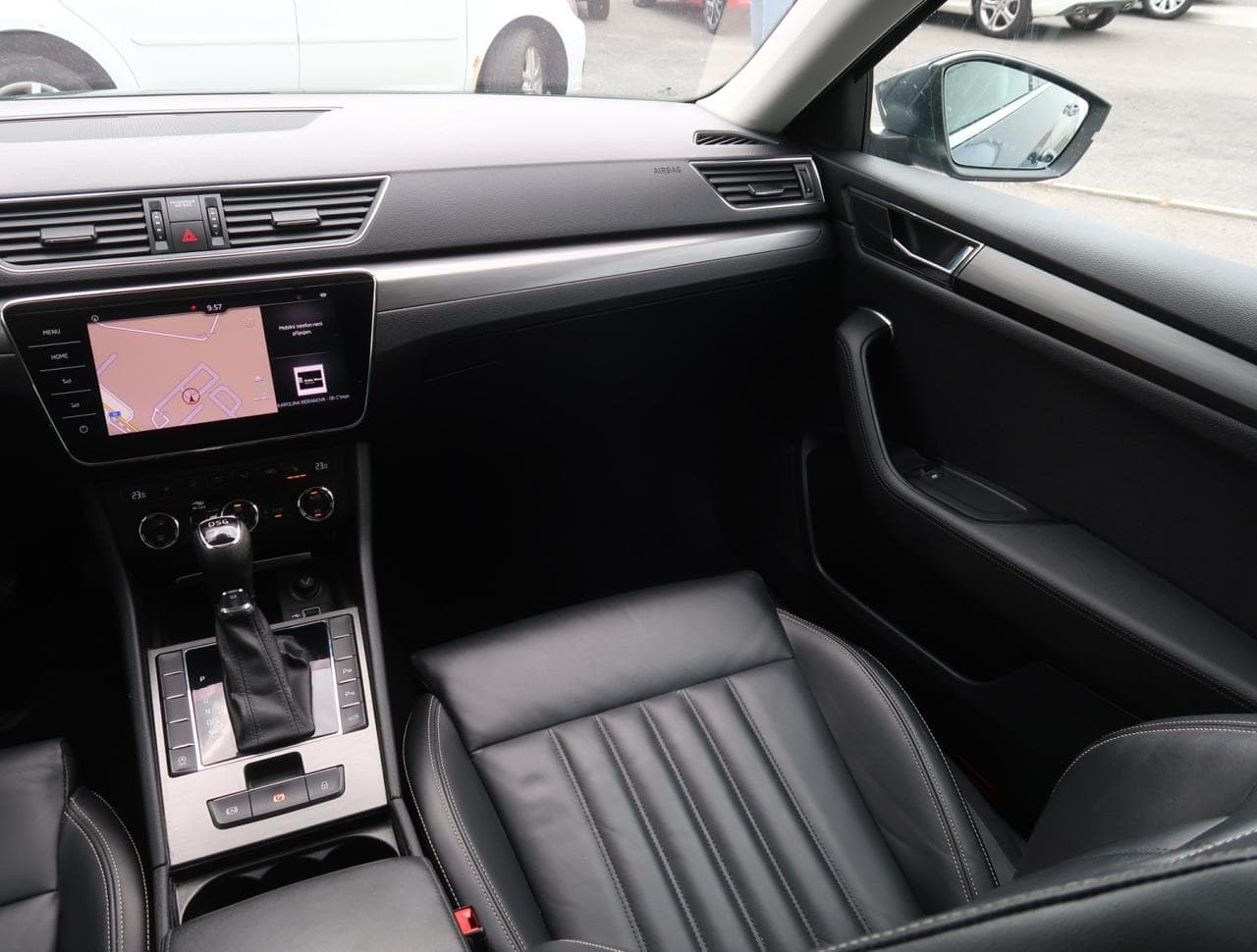 2019 Škoda SUPERB - 11