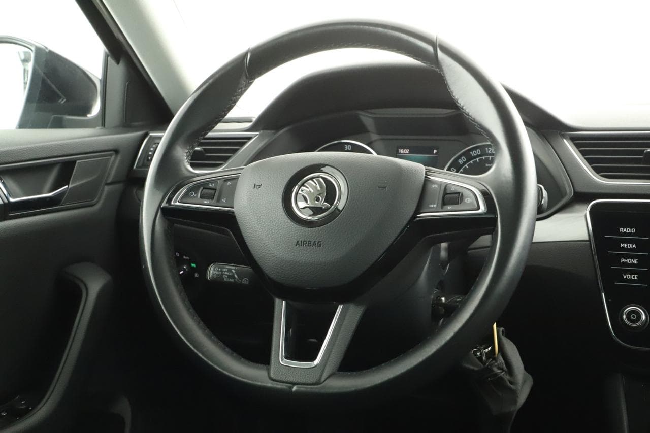 2019 Škoda SUPERB - 14