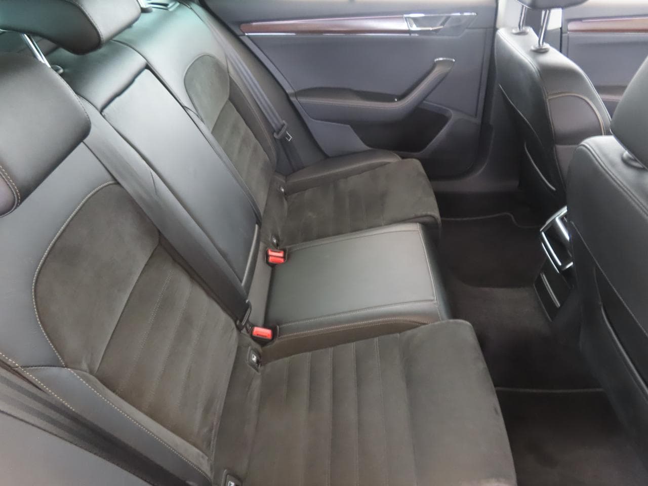 2021 Škoda SUPERB - 13
