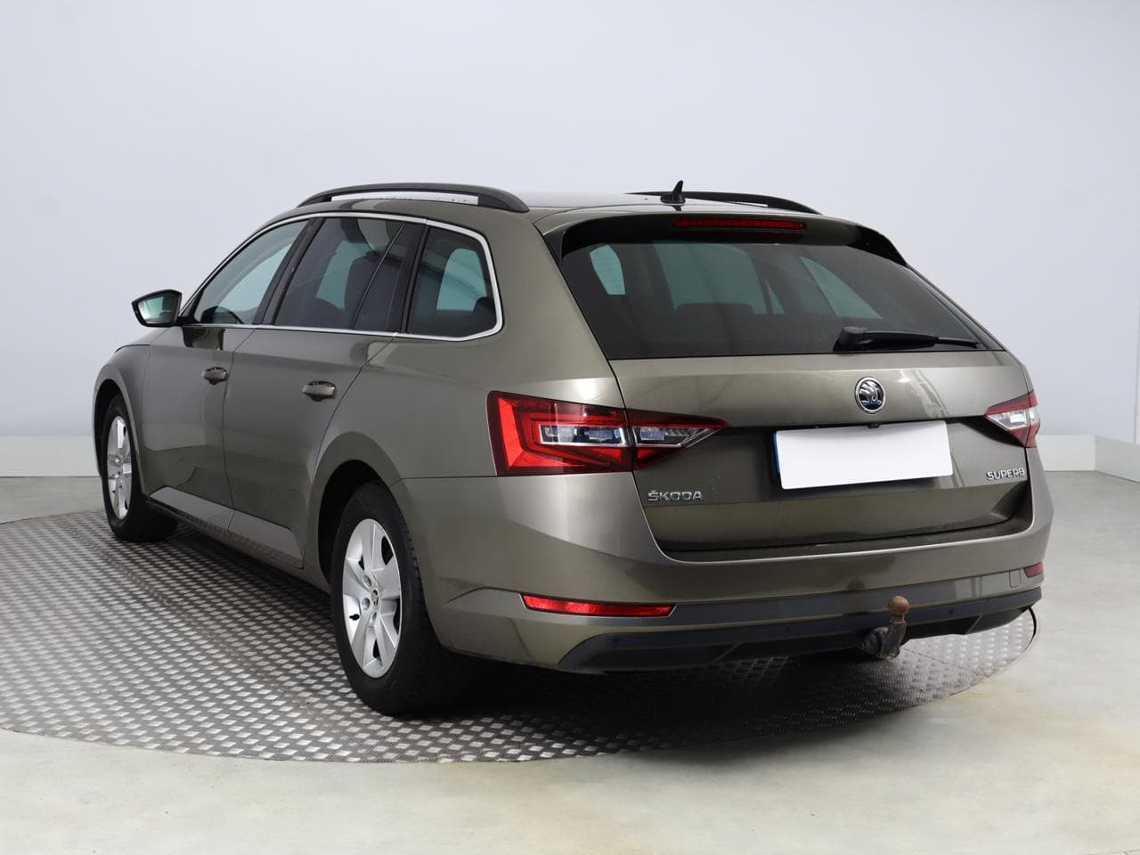 2016 Škoda SUPERB - 5