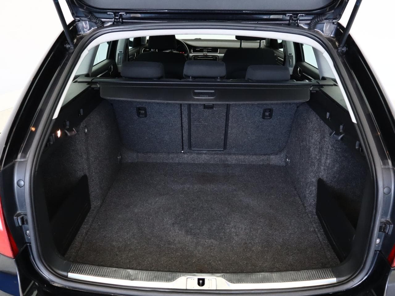 2011 Škoda SUPERB - 17