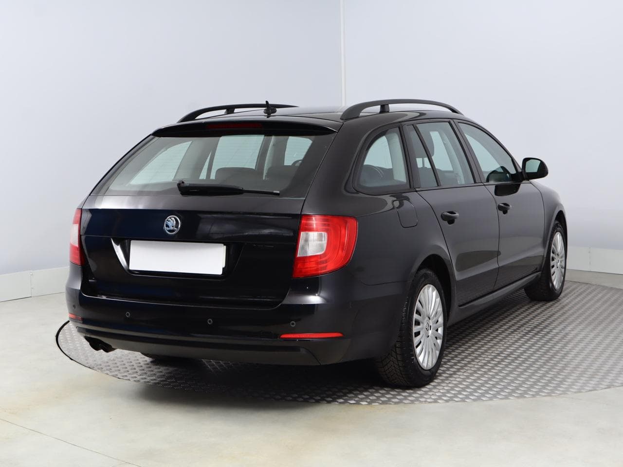 2011 Škoda SUPERB - 7