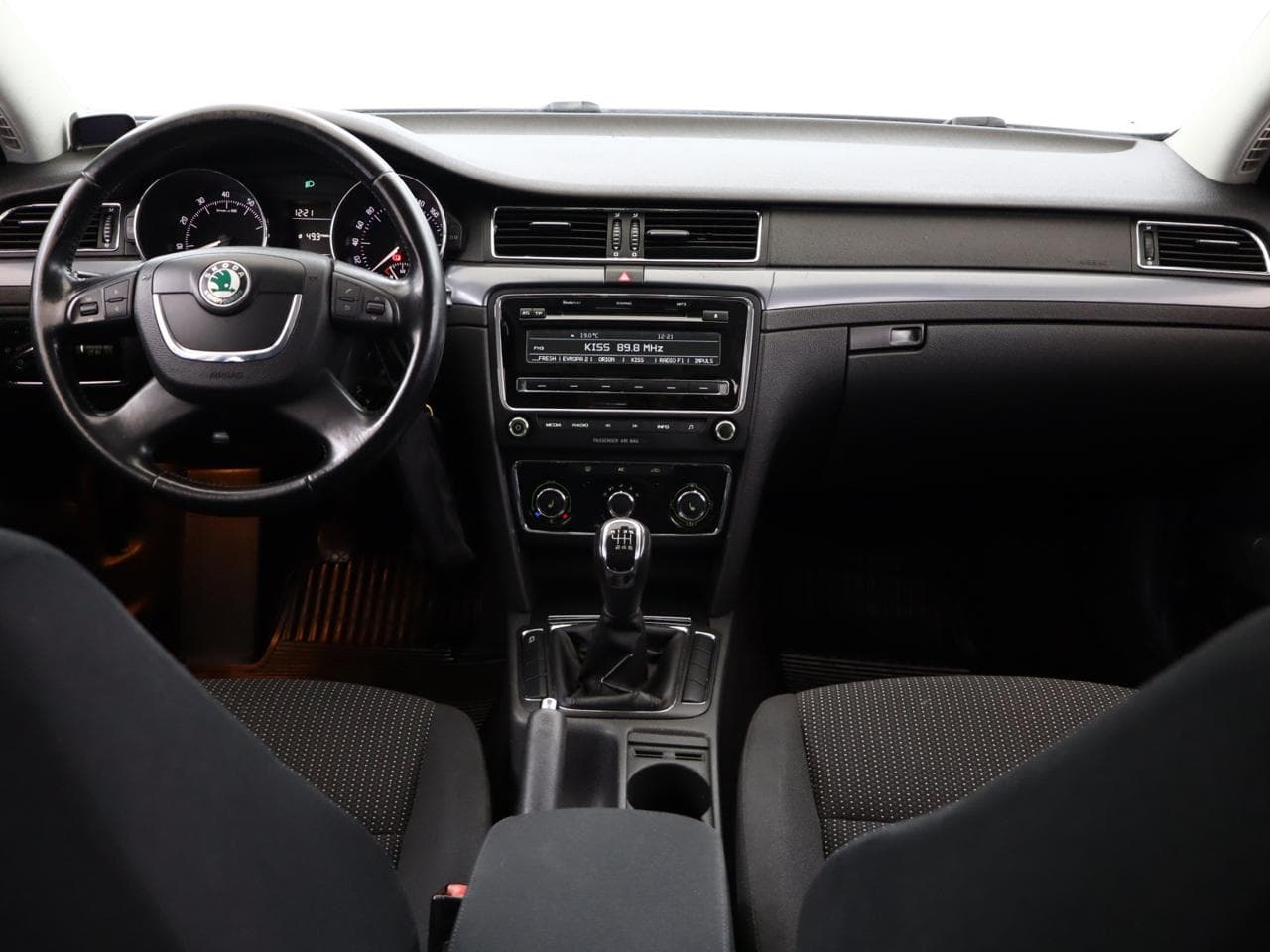 2011 Škoda SUPERB - 9