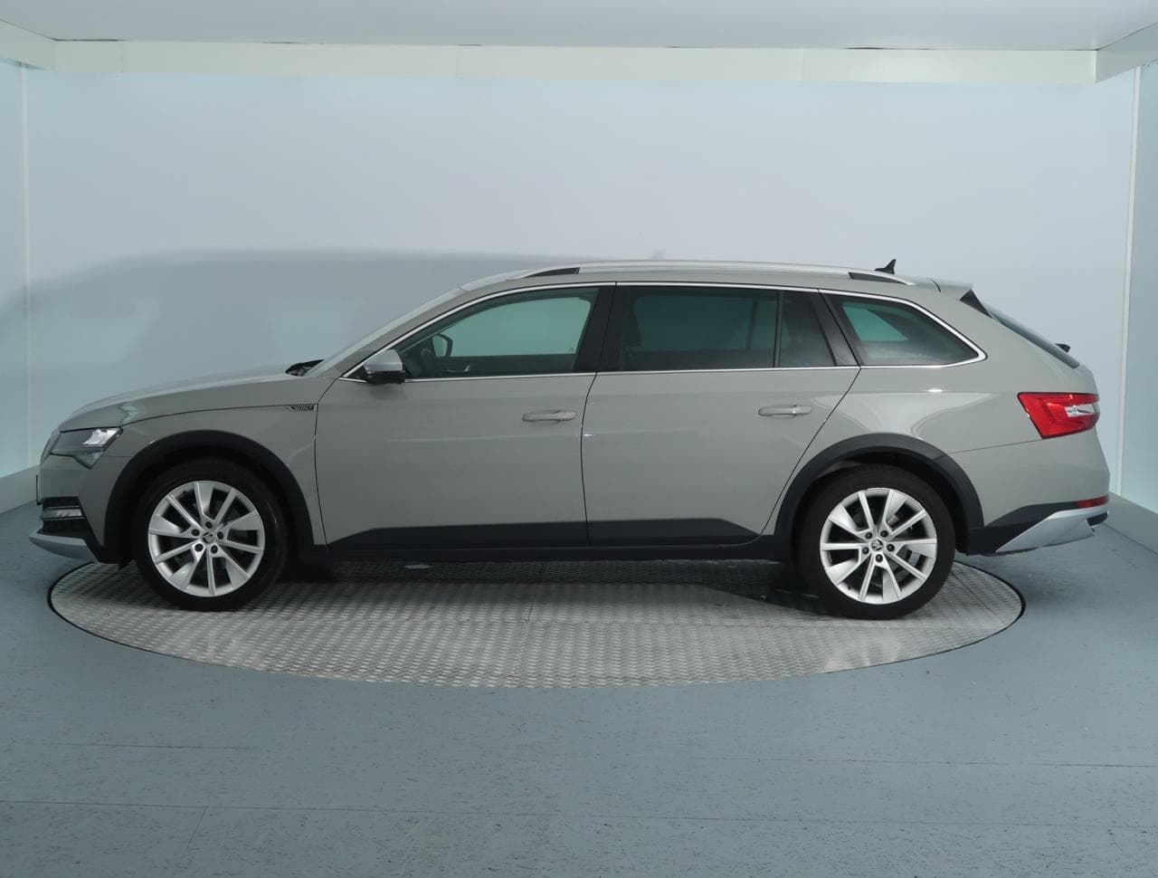 2022 Škoda SUPERB - 4