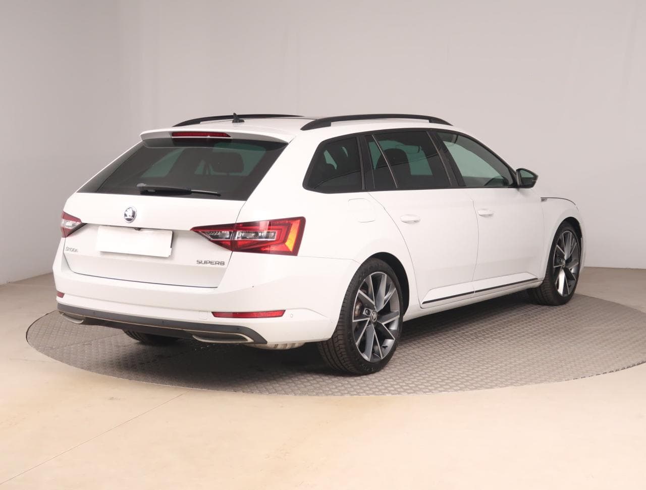 2017 Škoda SUPERB - 7