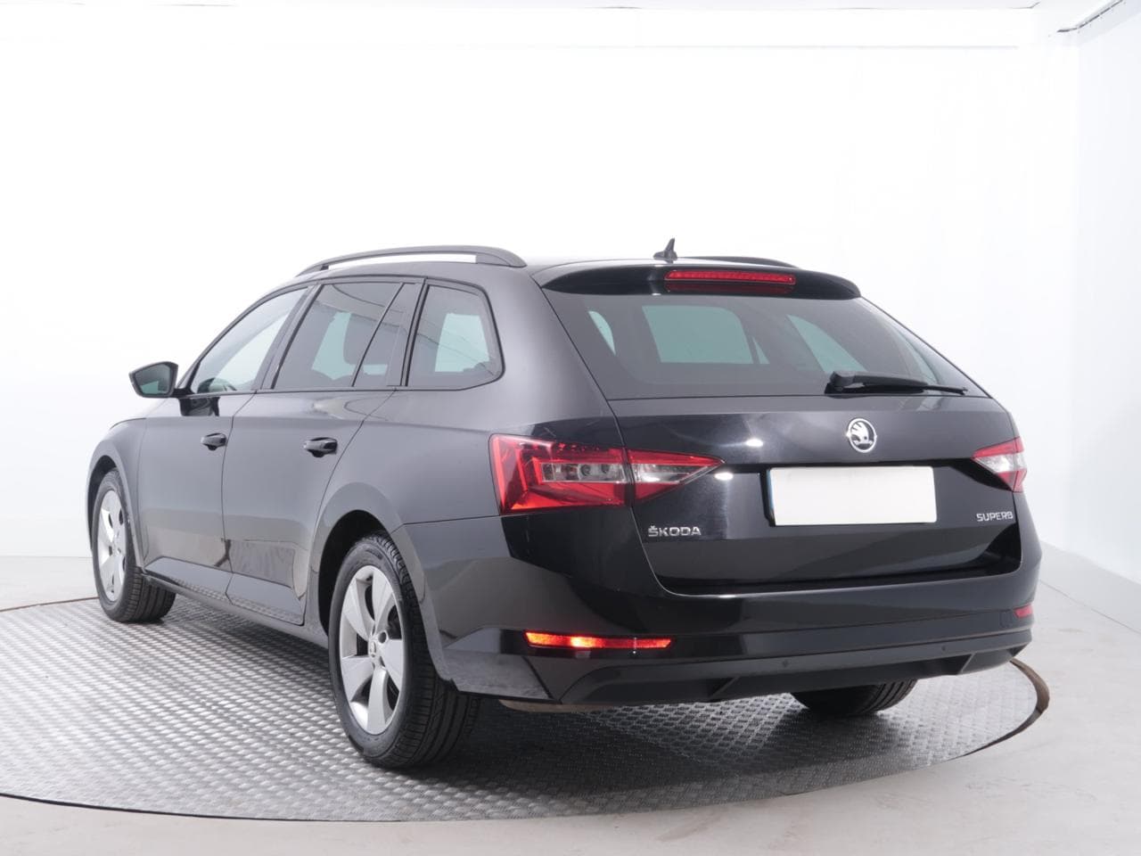 2017 Škoda SUPERB - 5