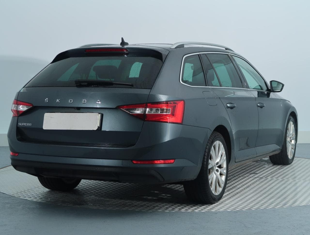 2020 Škoda SUPERB - 7