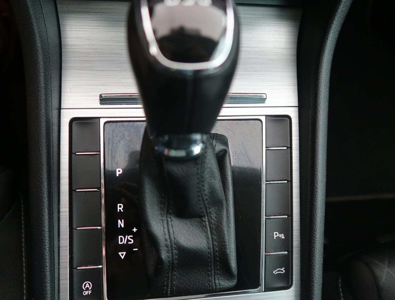 2020 Škoda SUPERB - 18