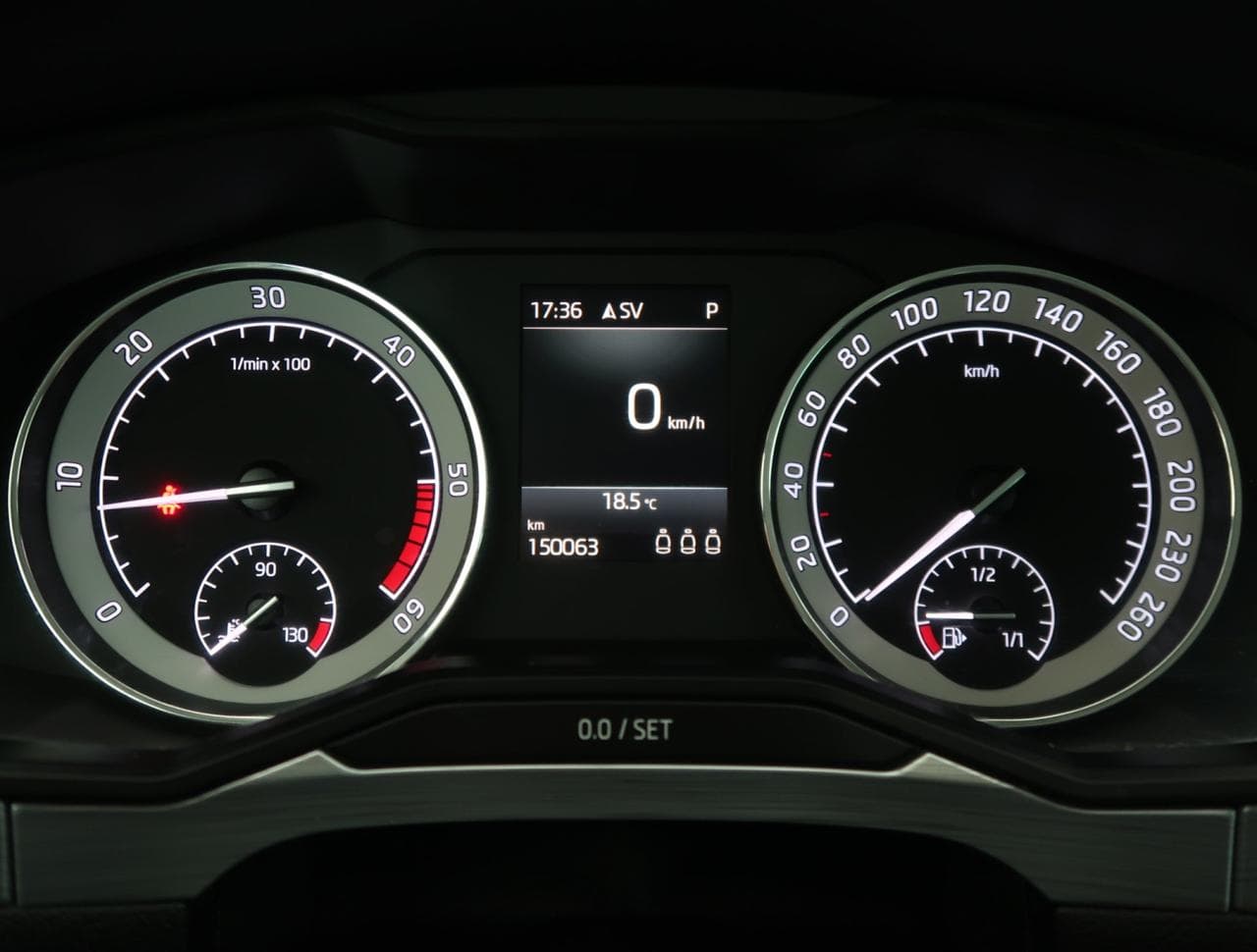 2020 Škoda SUPERB - 17