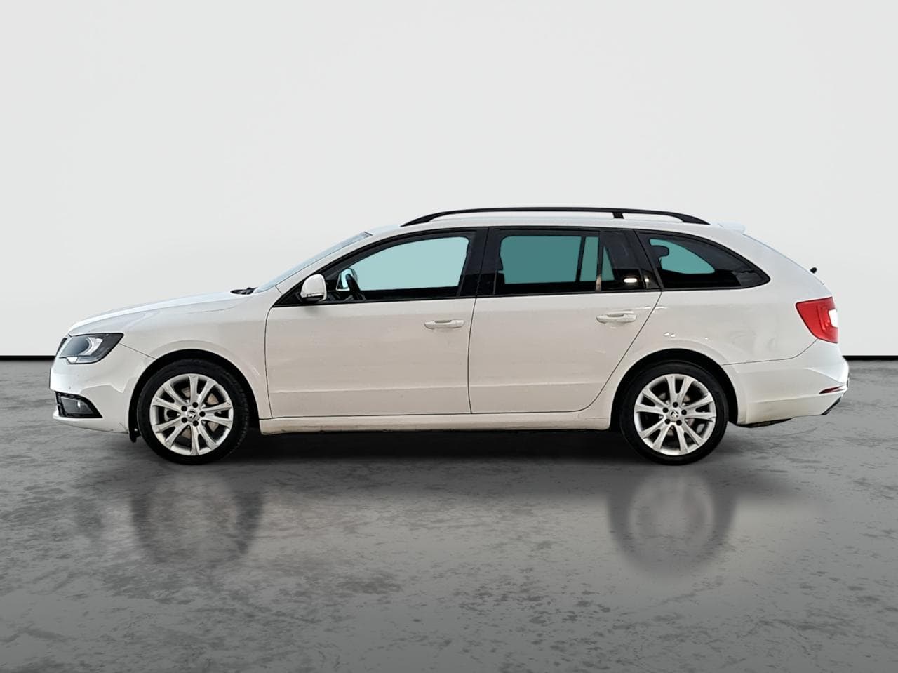 2014 Škoda SUPERB - 4