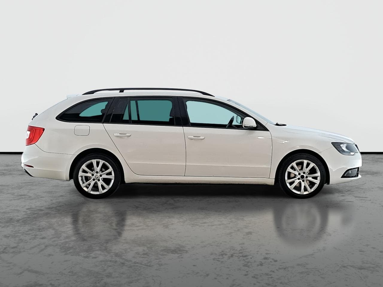 2014 Škoda SUPERB - 8