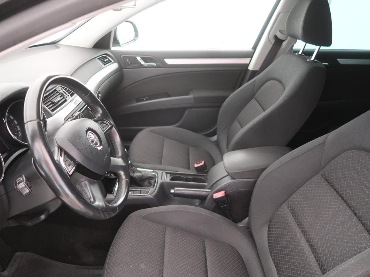 2013 Škoda SUPERB - 16