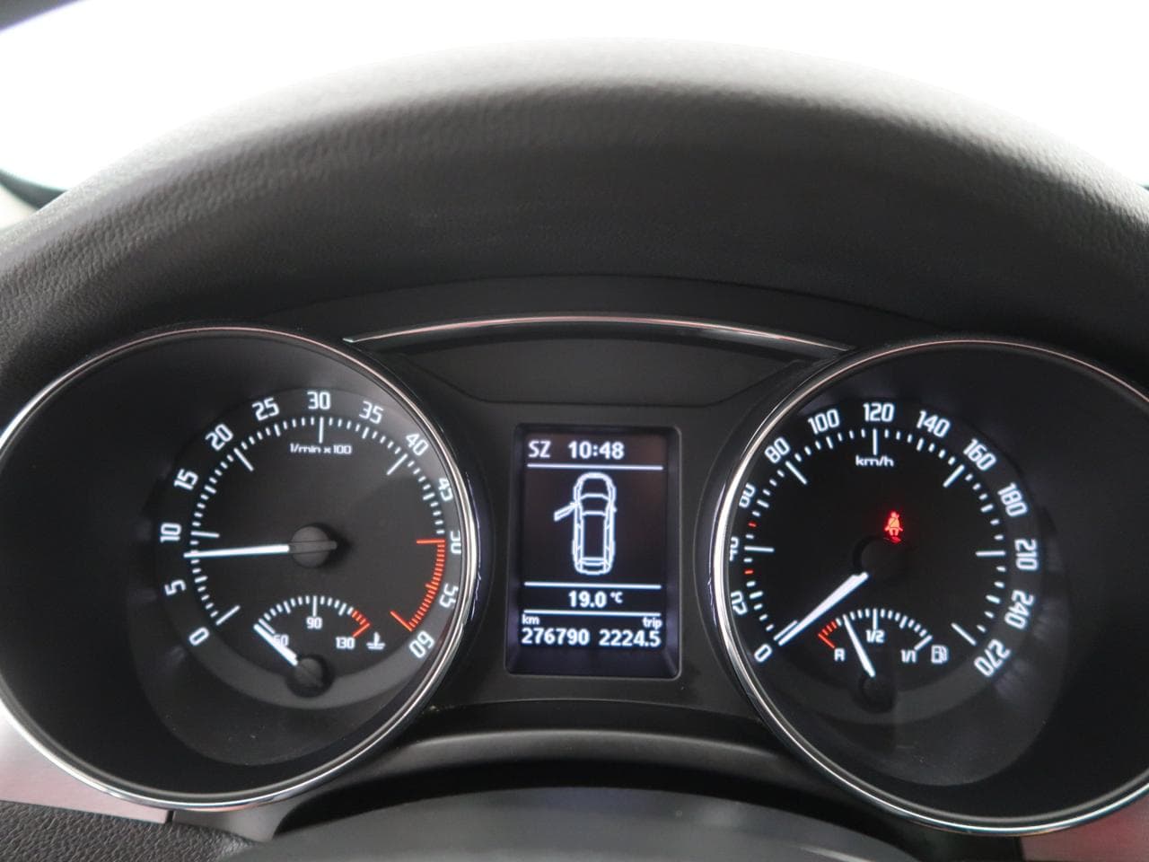 2013 Škoda SUPERB - 17