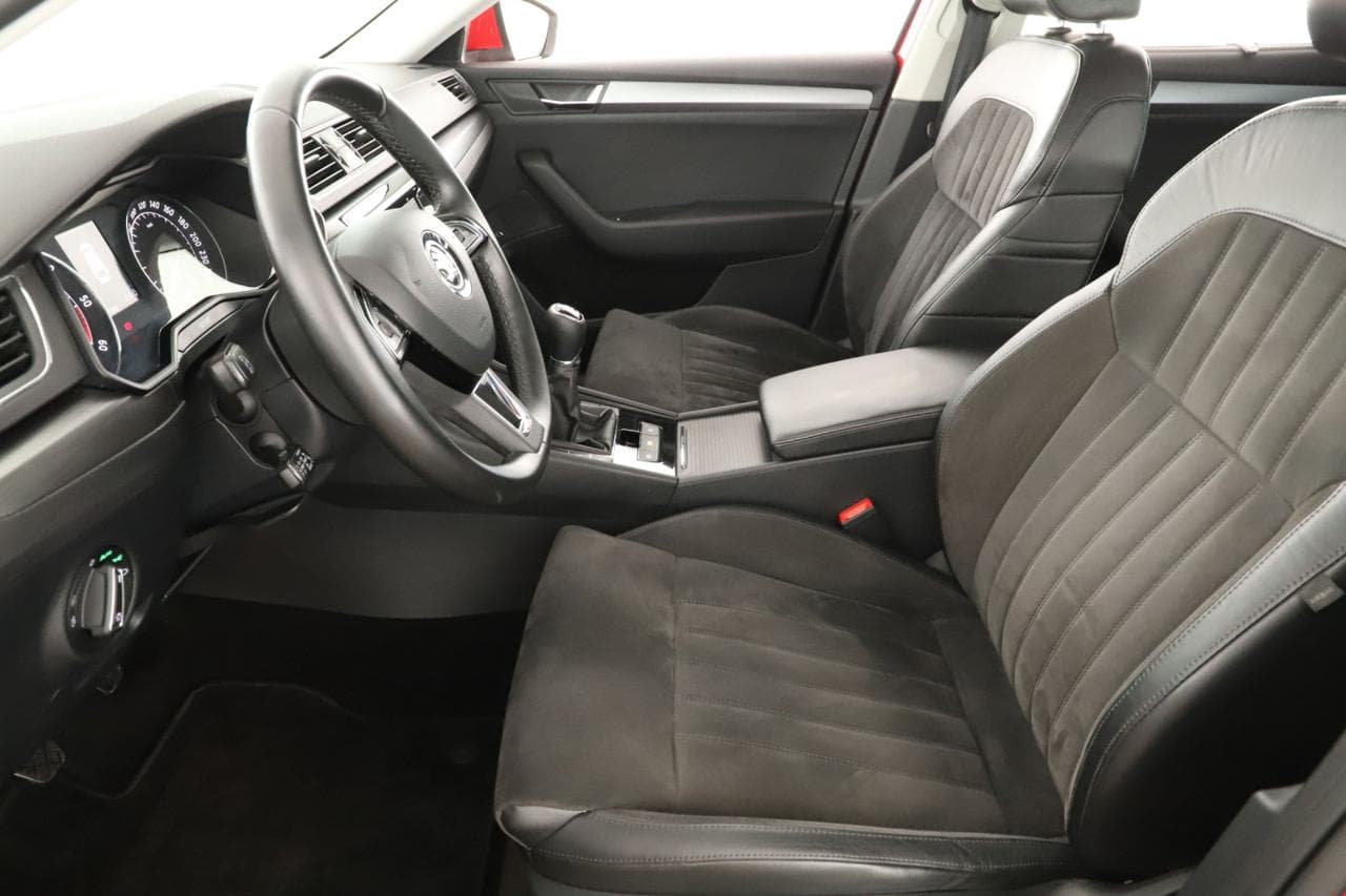 2016 Škoda SUPERB - 13