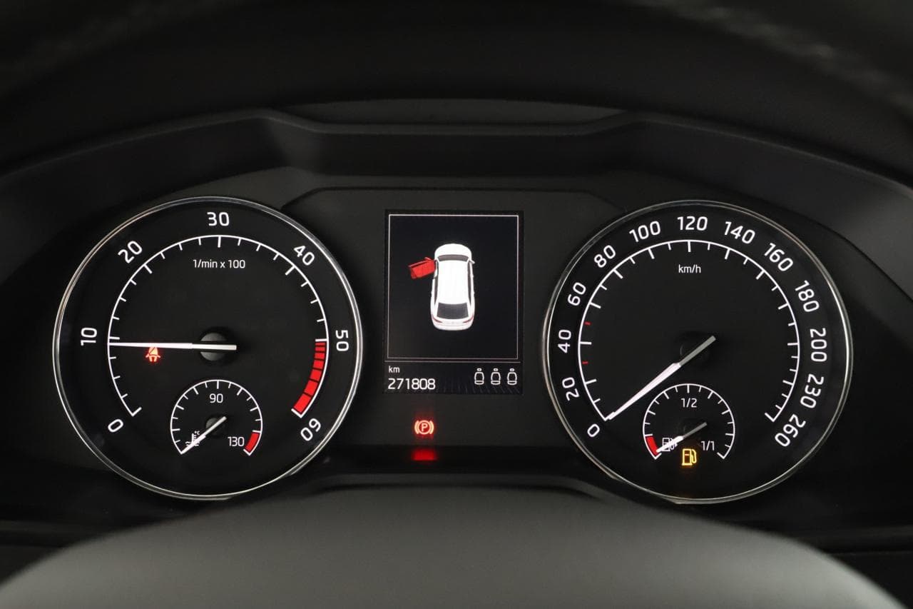 2016 Škoda SUPERB - 14