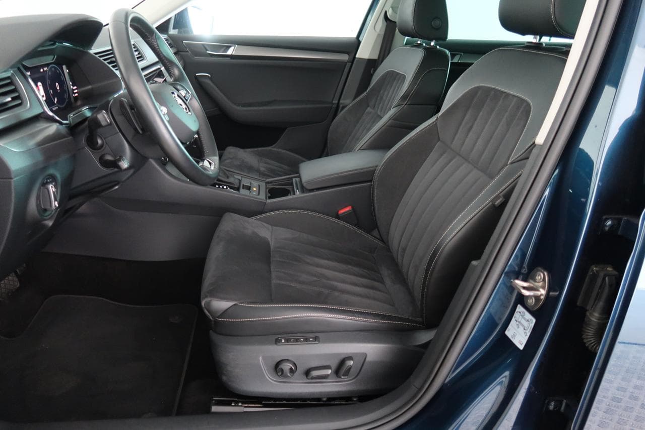 2022 Škoda SUPERB - 16