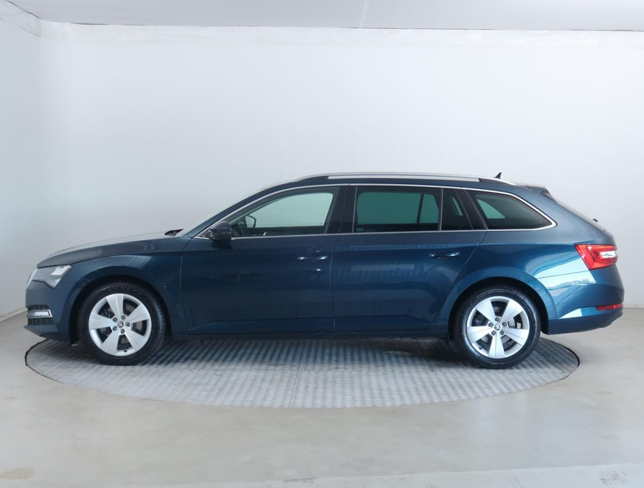 2022 Škoda SUPERB - 4