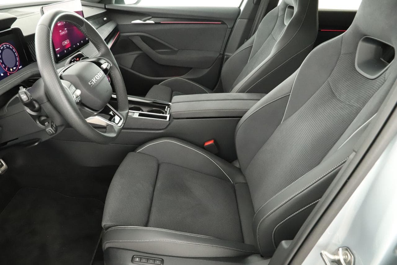 2025 Škoda SUPERB - 13