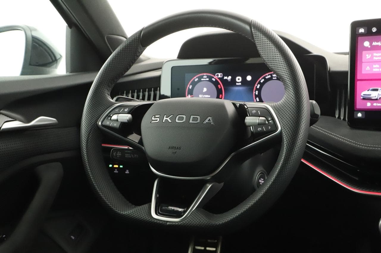 2025 Škoda SUPERB - 14