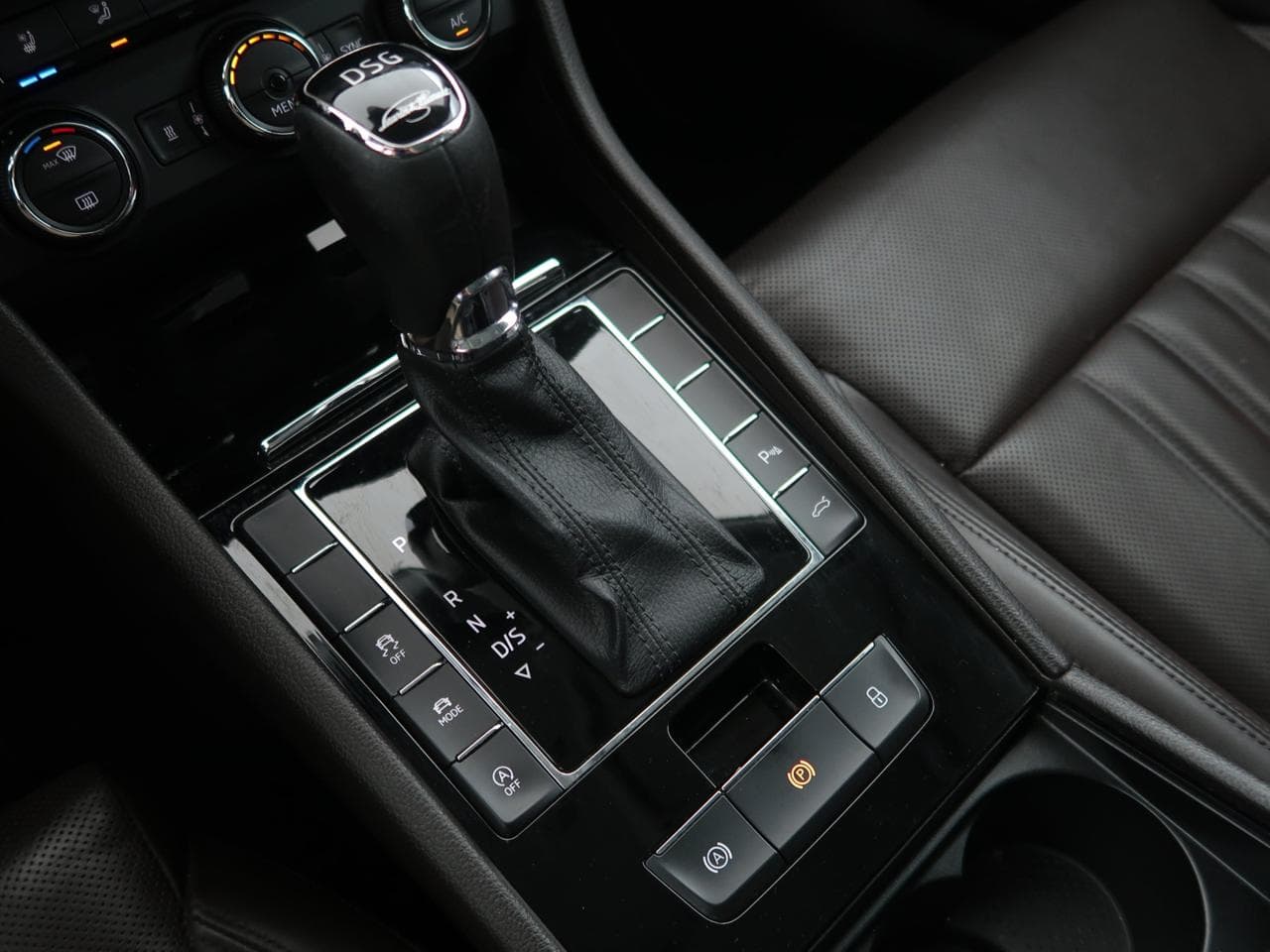 2017 Škoda SUPERB - 19