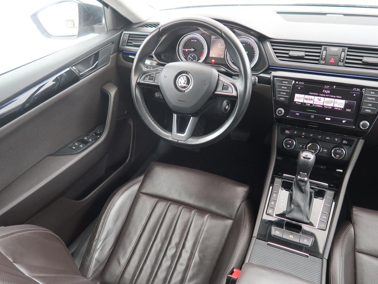 2017 Škoda SUPERB - 9