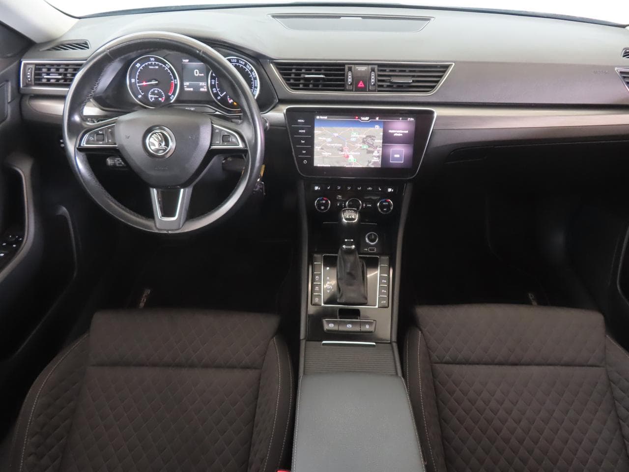 2018 Škoda SUPERB - 10