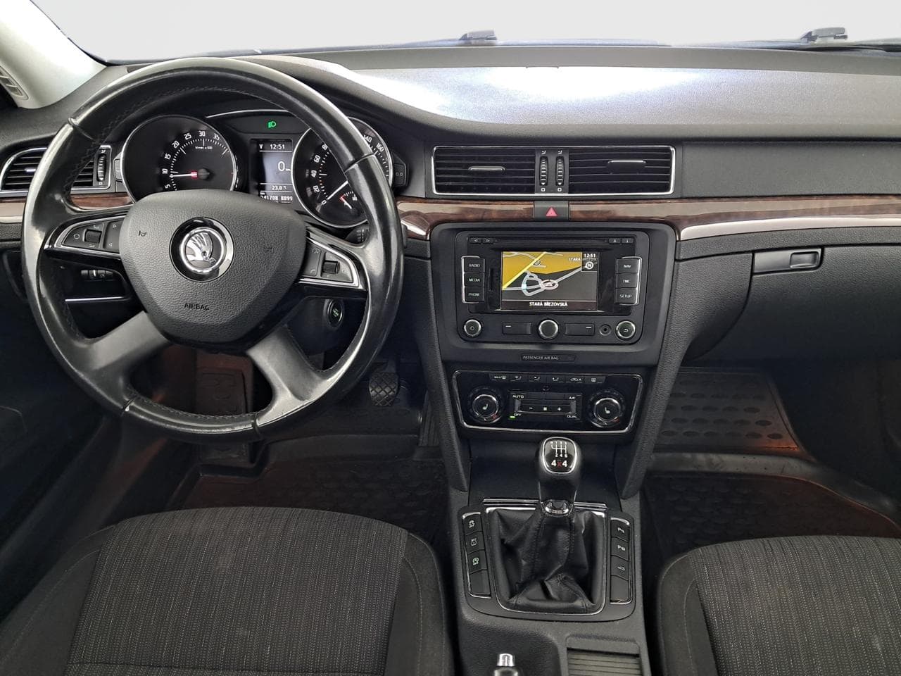 2013 Škoda SUPERB - 10