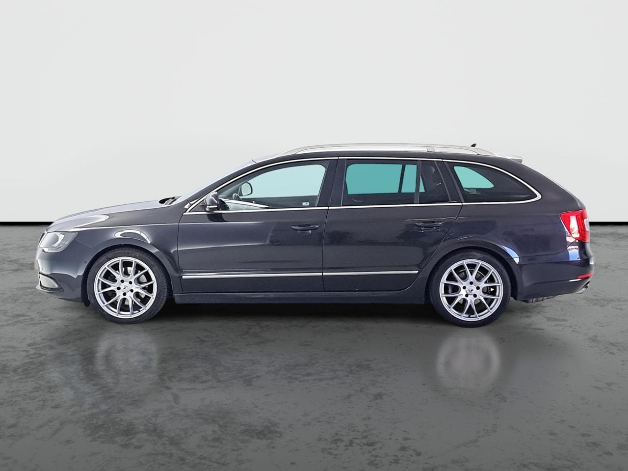2013 Škoda SUPERB - 4