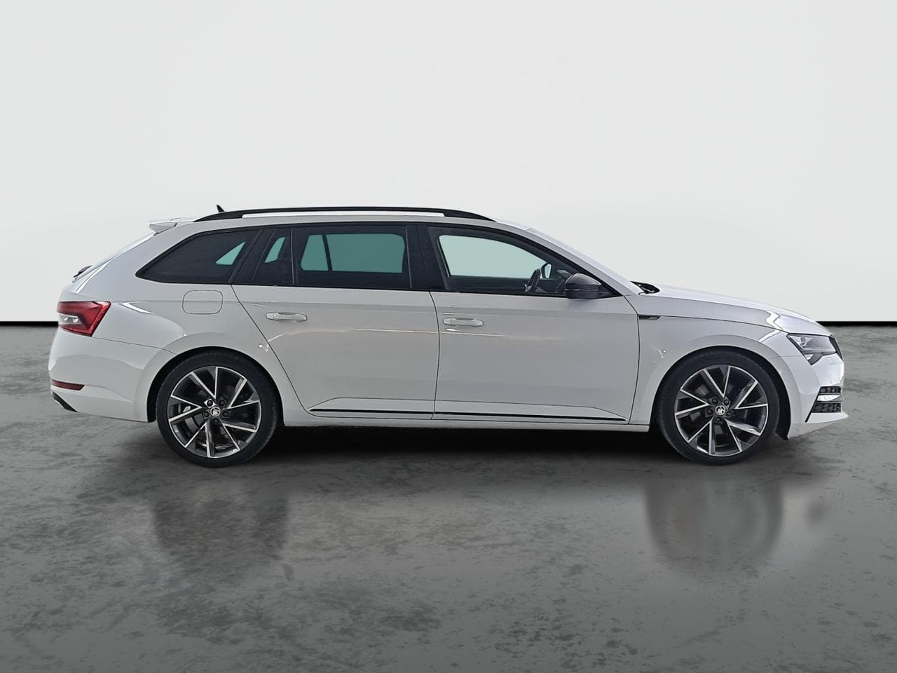 2020 Škoda SUPERB - 8
