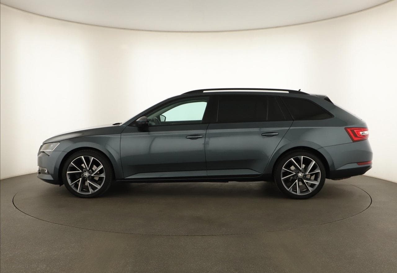2019 Škoda SUPERB - 4