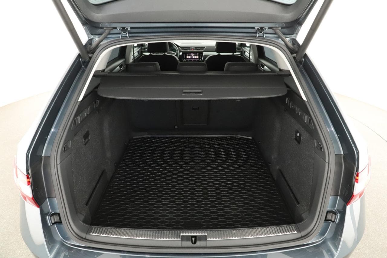 2019 Škoda SUPERB - 20