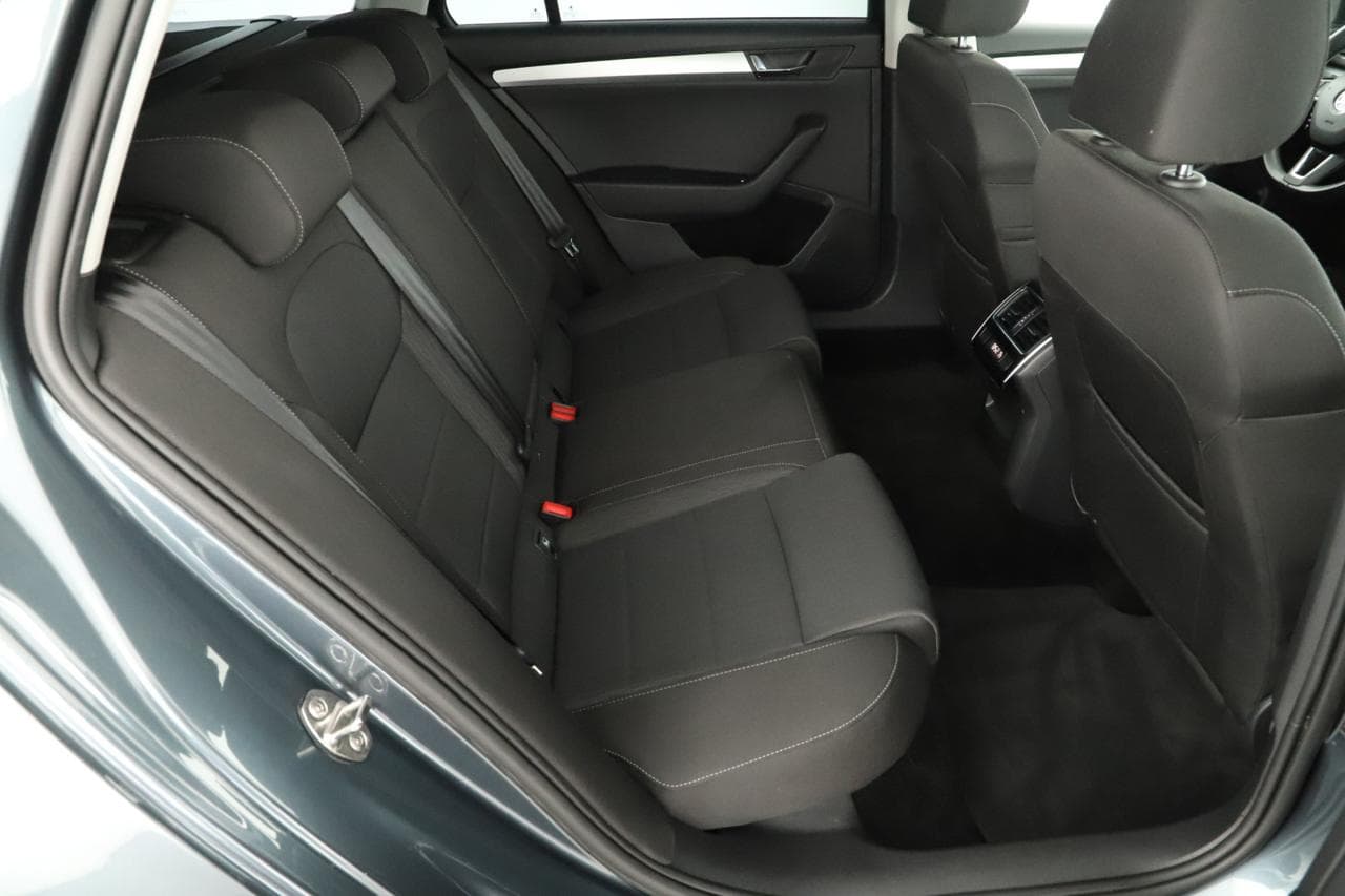 2019 Škoda SUPERB - 11