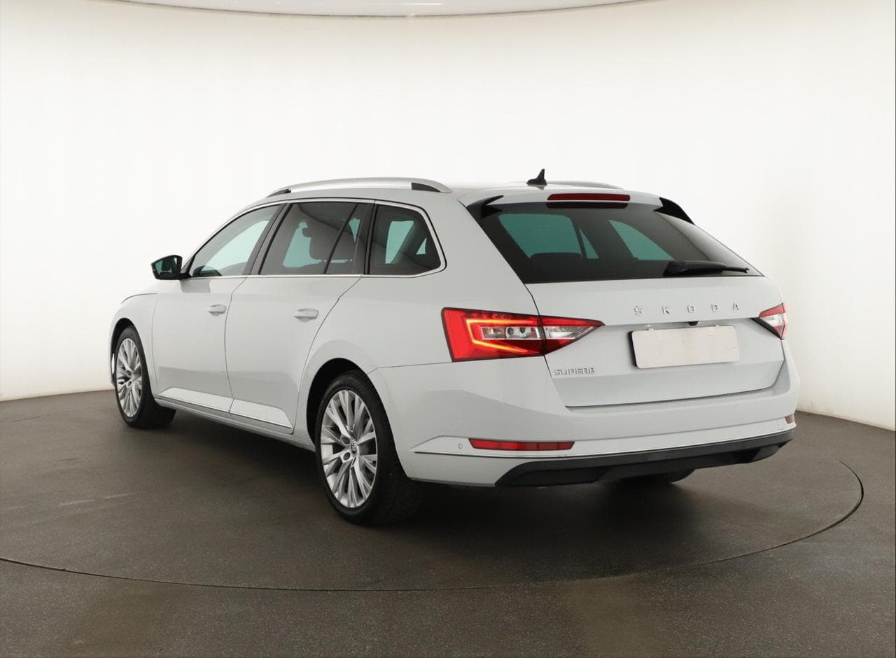 2023 Škoda SUPERB - 5