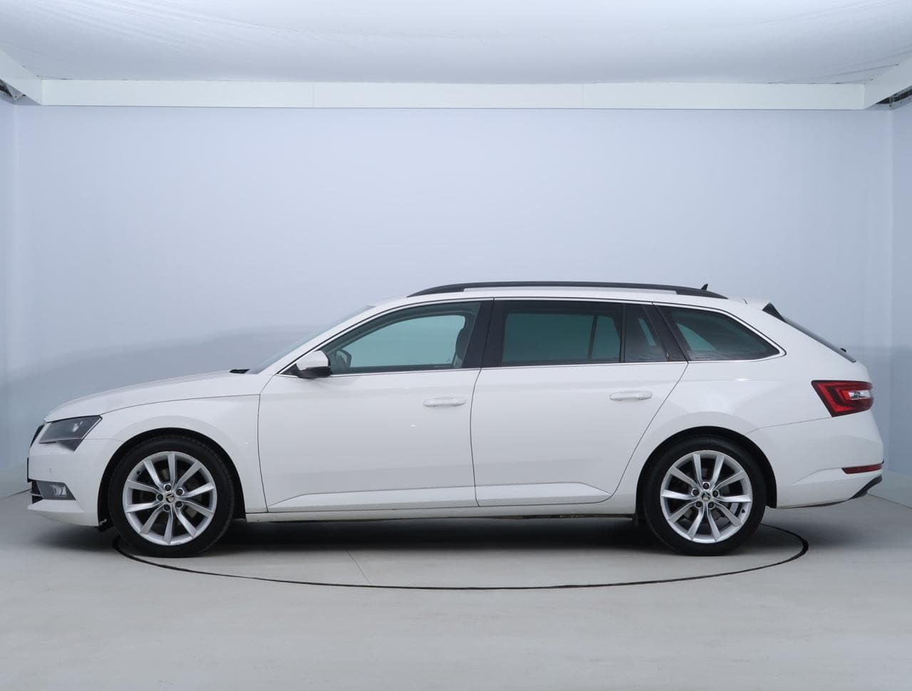 2018 Škoda SUPERB - 4
