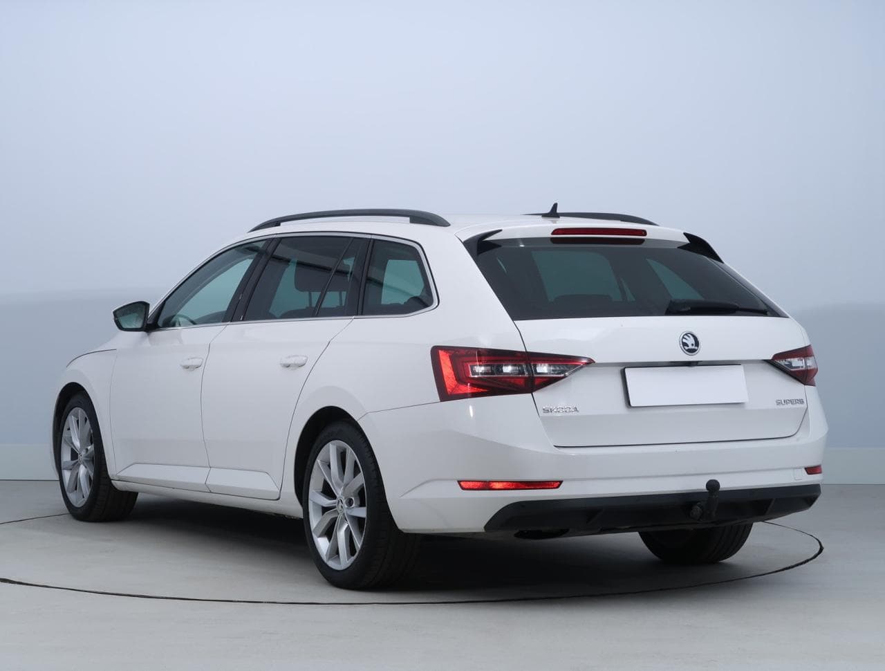 2018 Škoda SUPERB - 5
